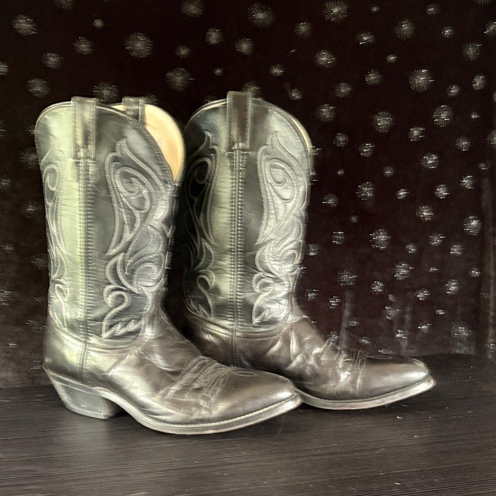 Men's Black Cowboy Boots - Classic Western Leather